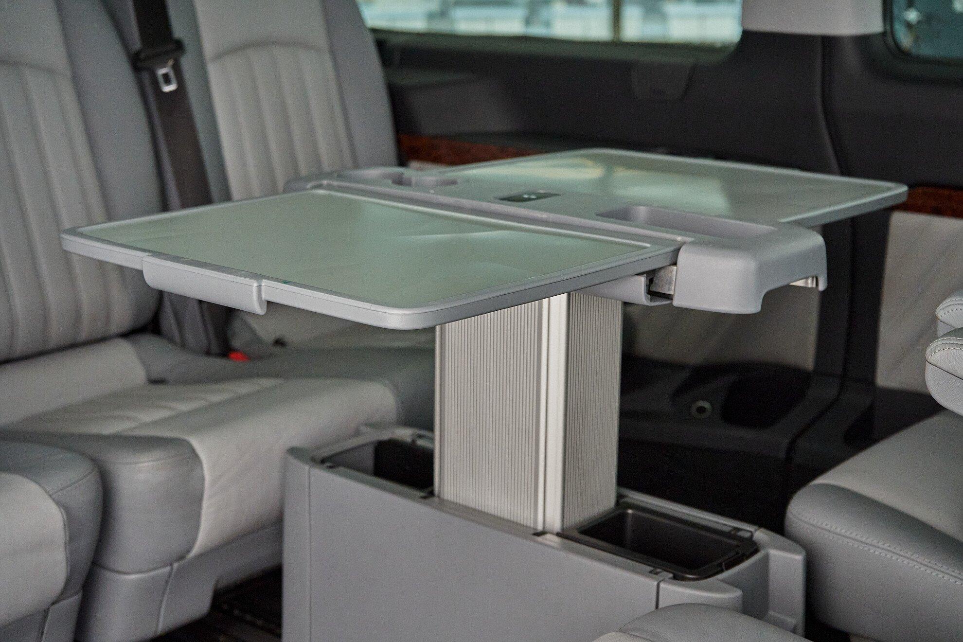 Mercedes-Benz Viano 2012, серый