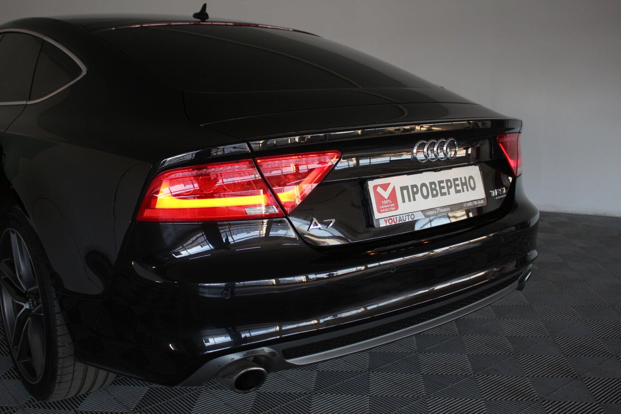 Audi A7 2012, черный