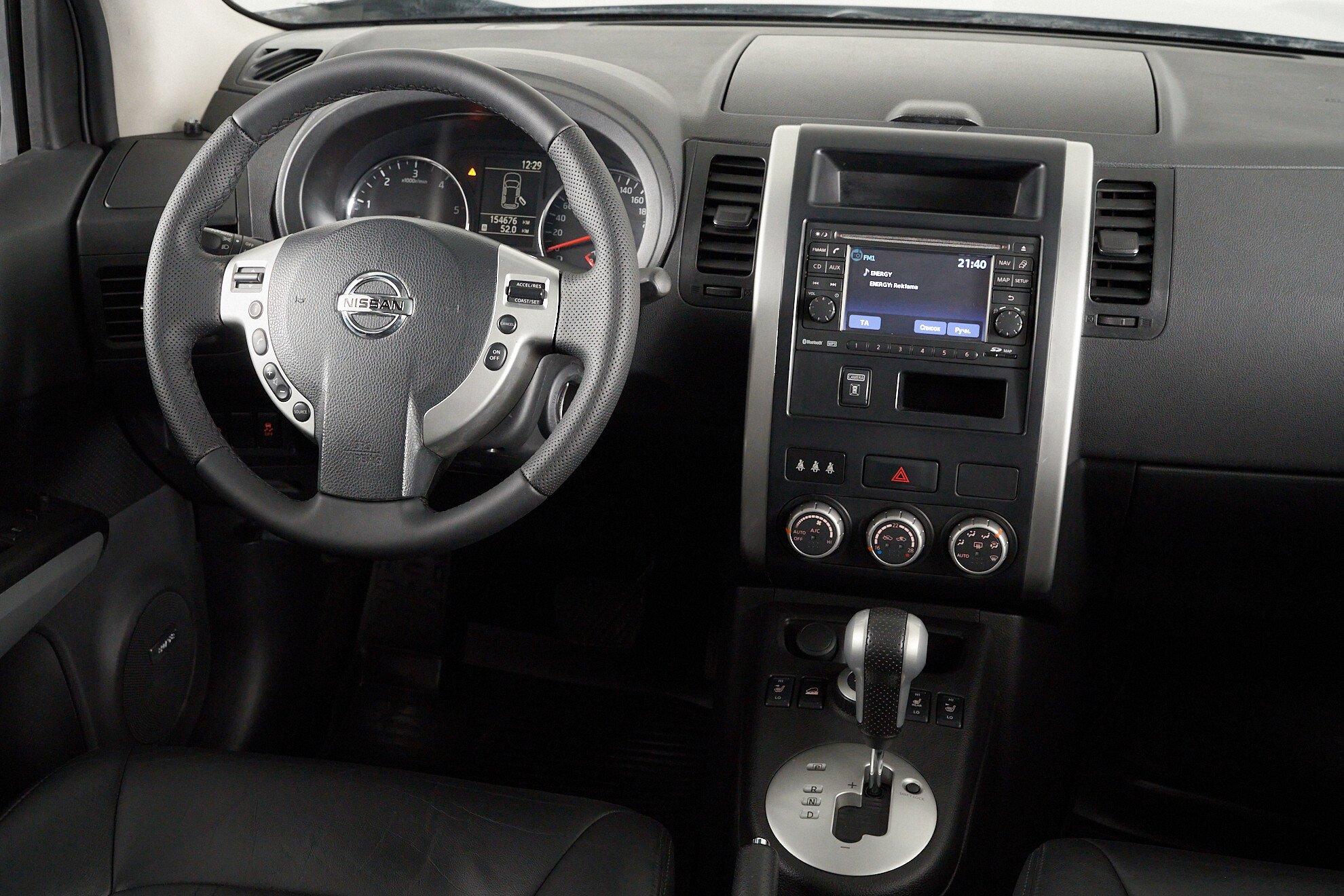 Nissan X-Trail 2013, черный