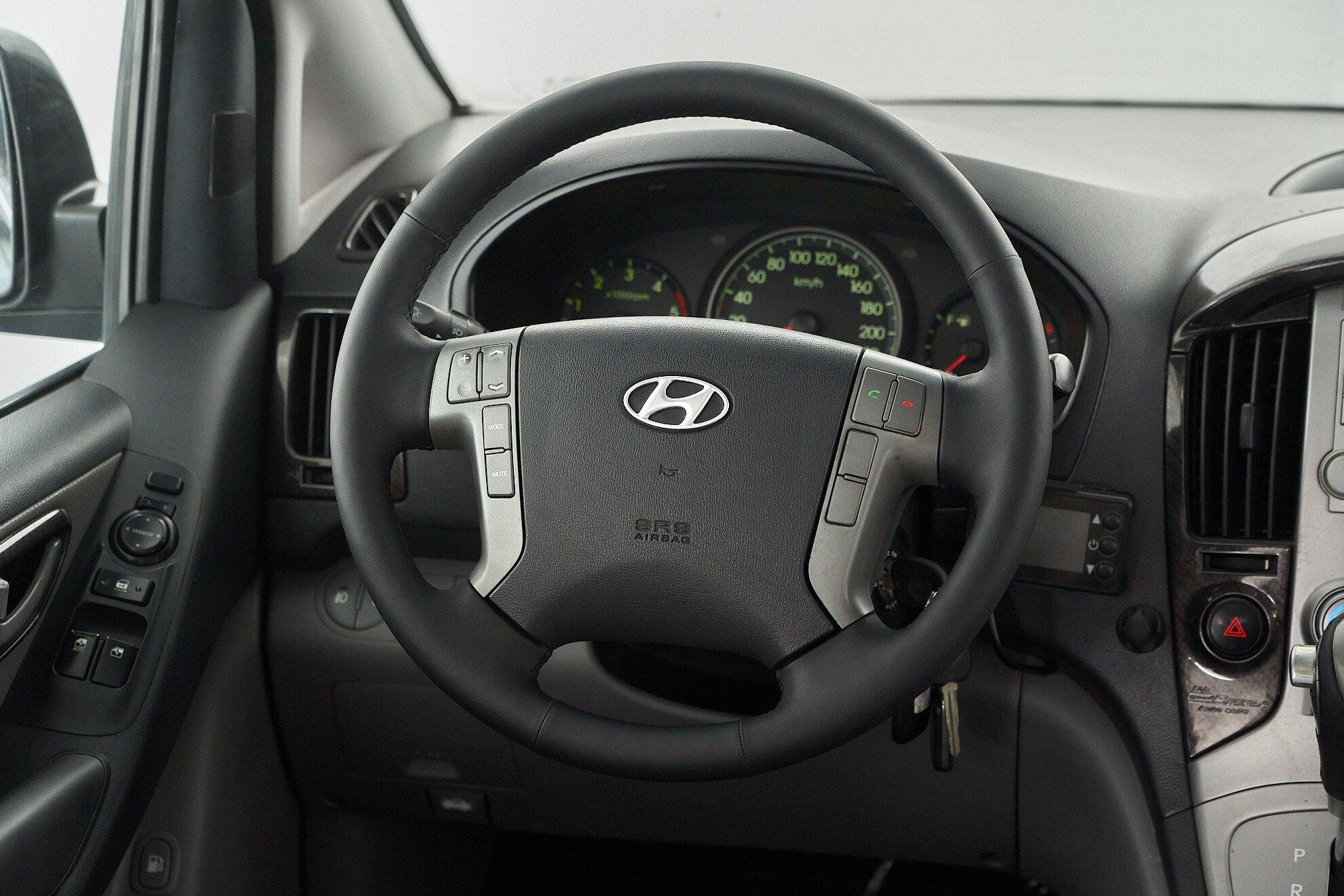 Hyundai Grand Starex 2014, черный