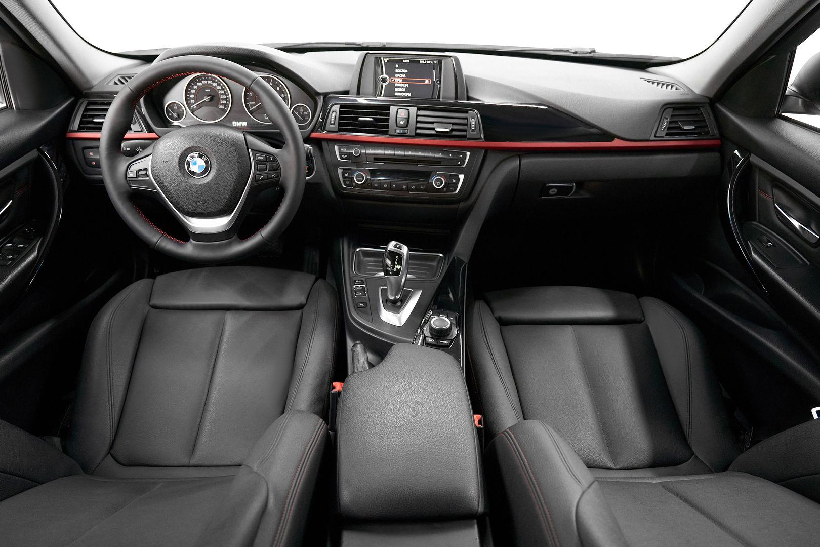 BMW 3 серии 2013, белый