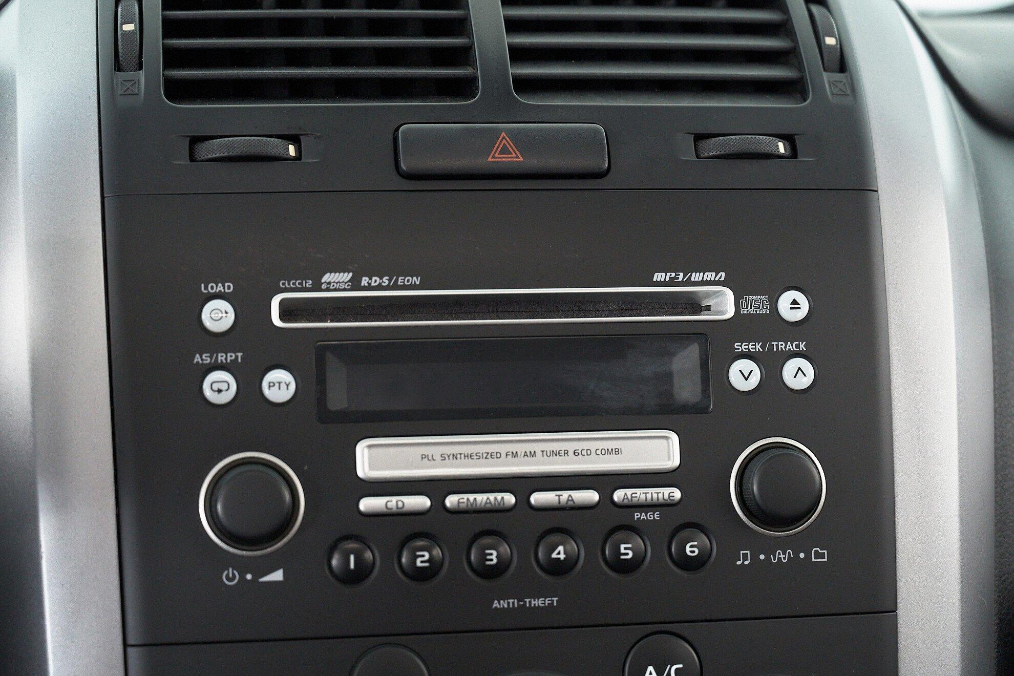 Suzuki Grand Vitara 2008, бежевый