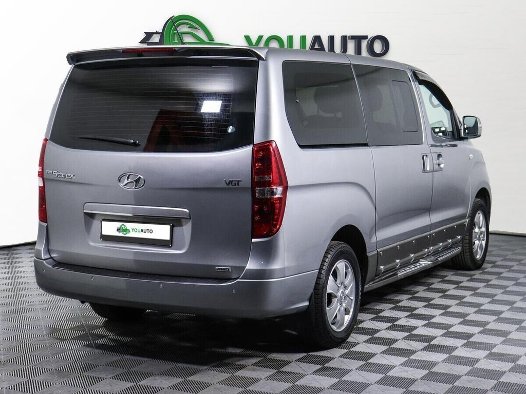 Hyundai Grand Starex 2020, серый