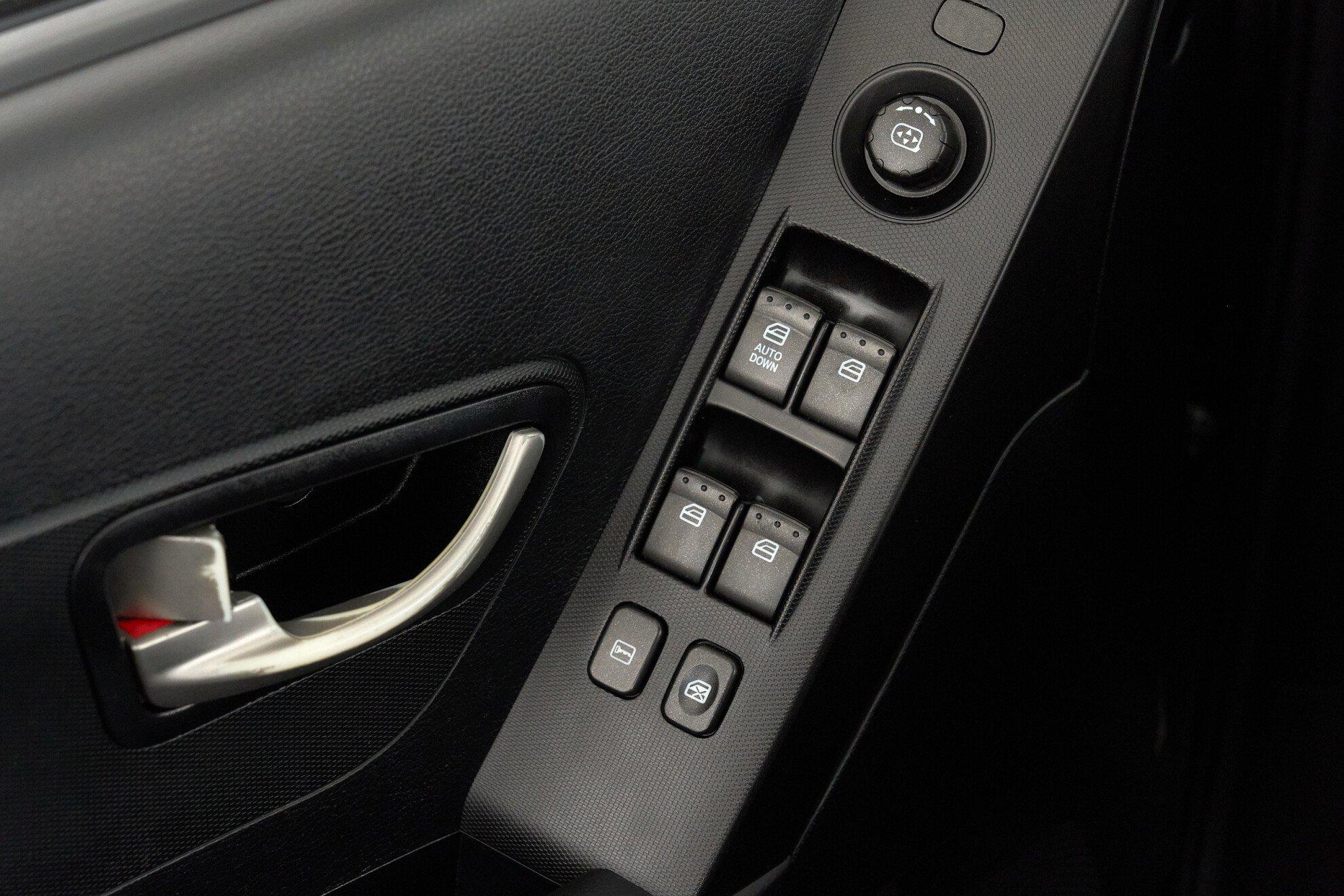 SsangYong Actyon 2011, черный