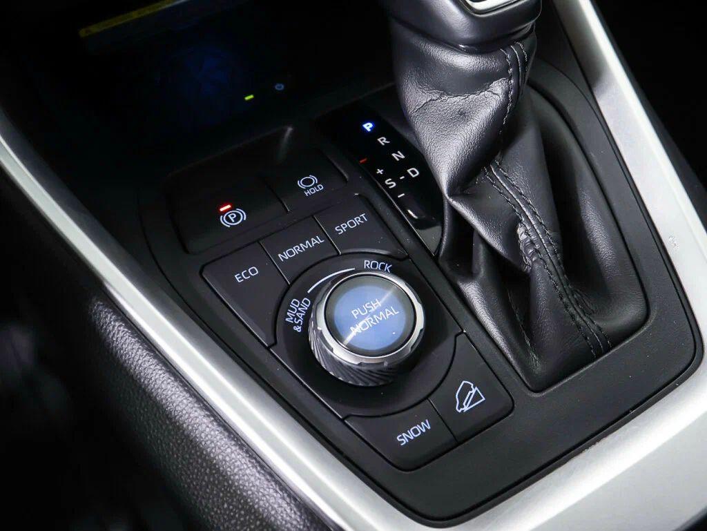 Toyota RAV4 2022, серый