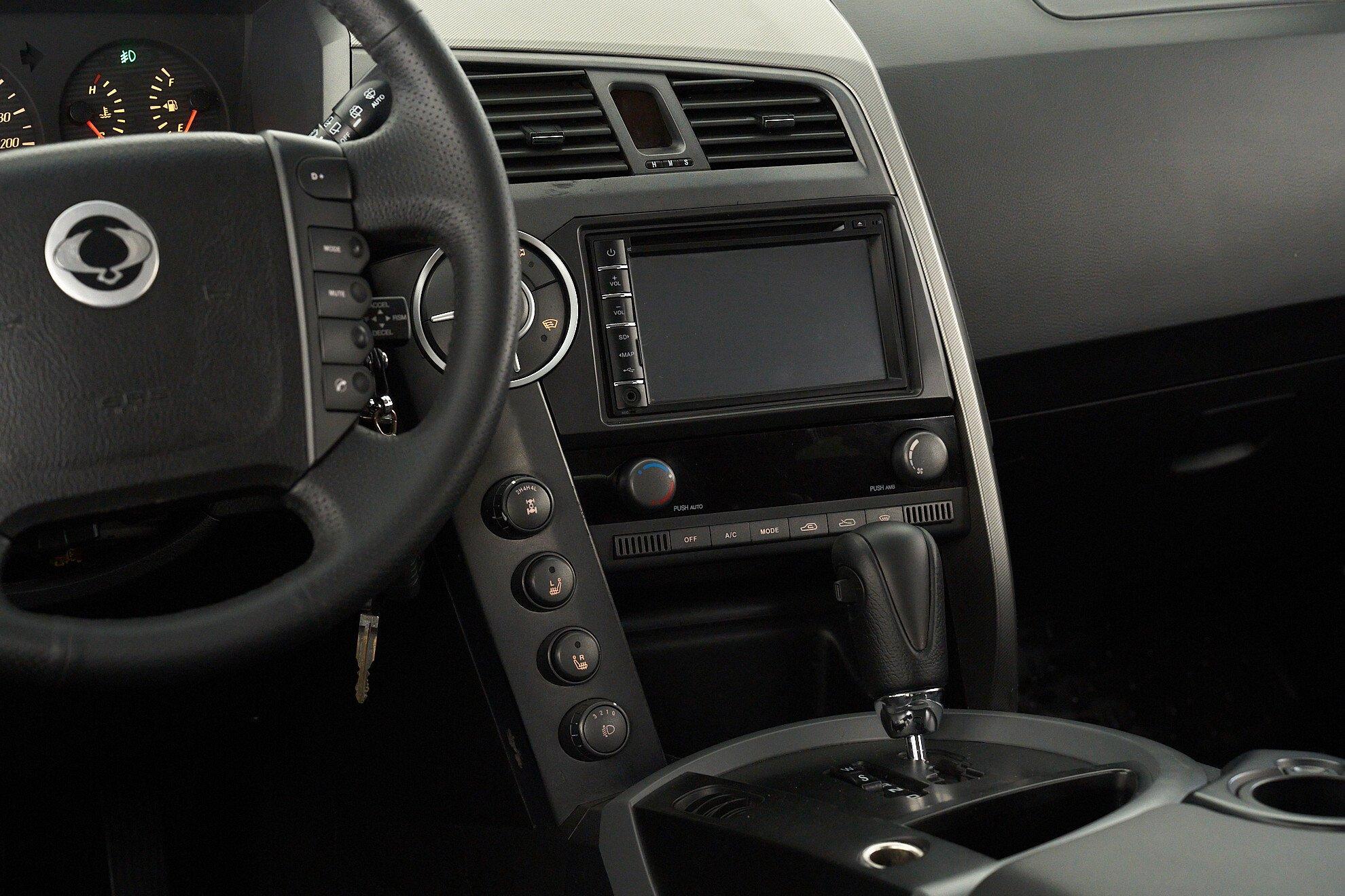 SsangYong Kyron 2013, белый