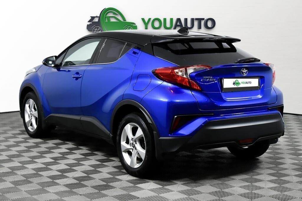 Toyota C-HR 2018, синий