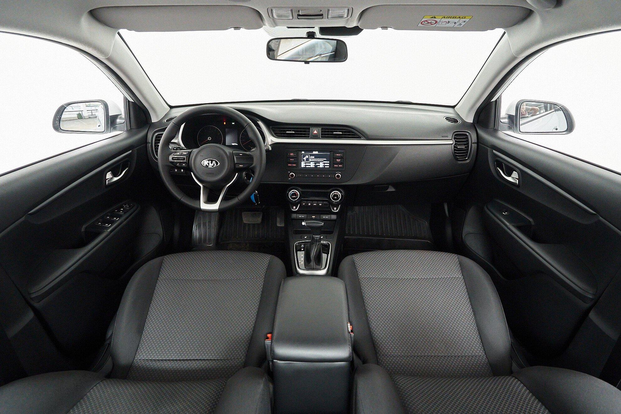 Kia Rio 2021, белый