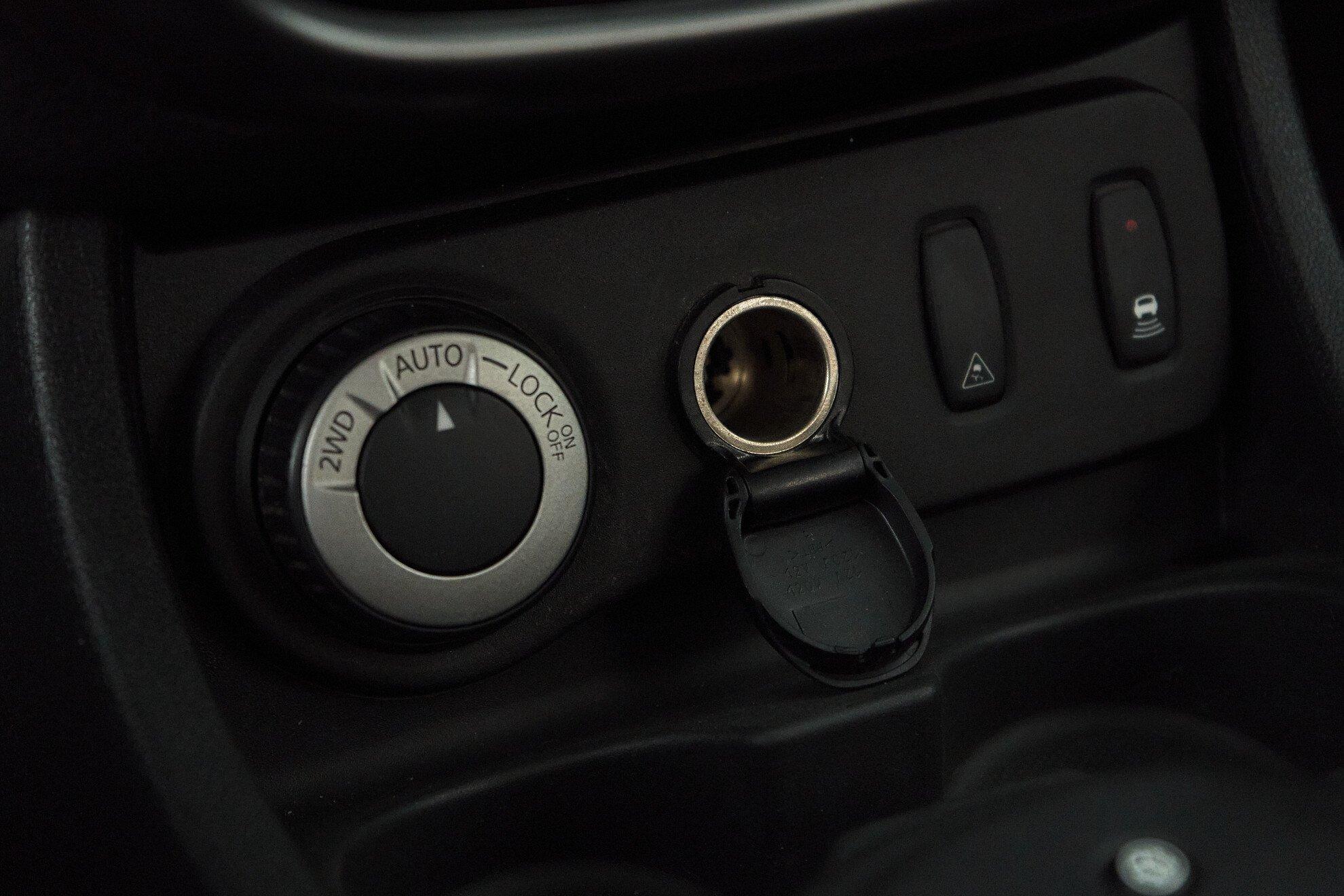 Renault Duster 2015, белый