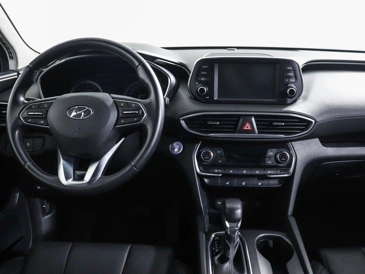 Hyundai Santa Fe 2021, серебряный