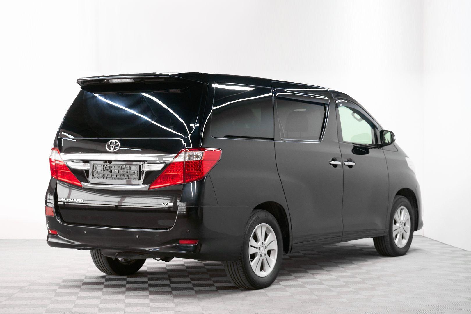 Toyota Alphard 2012, черный