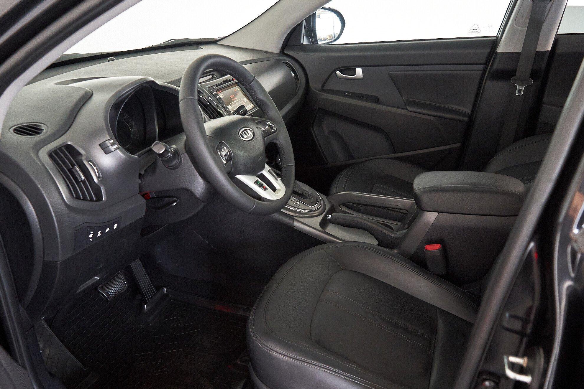 Kia Sportage 2011, черный