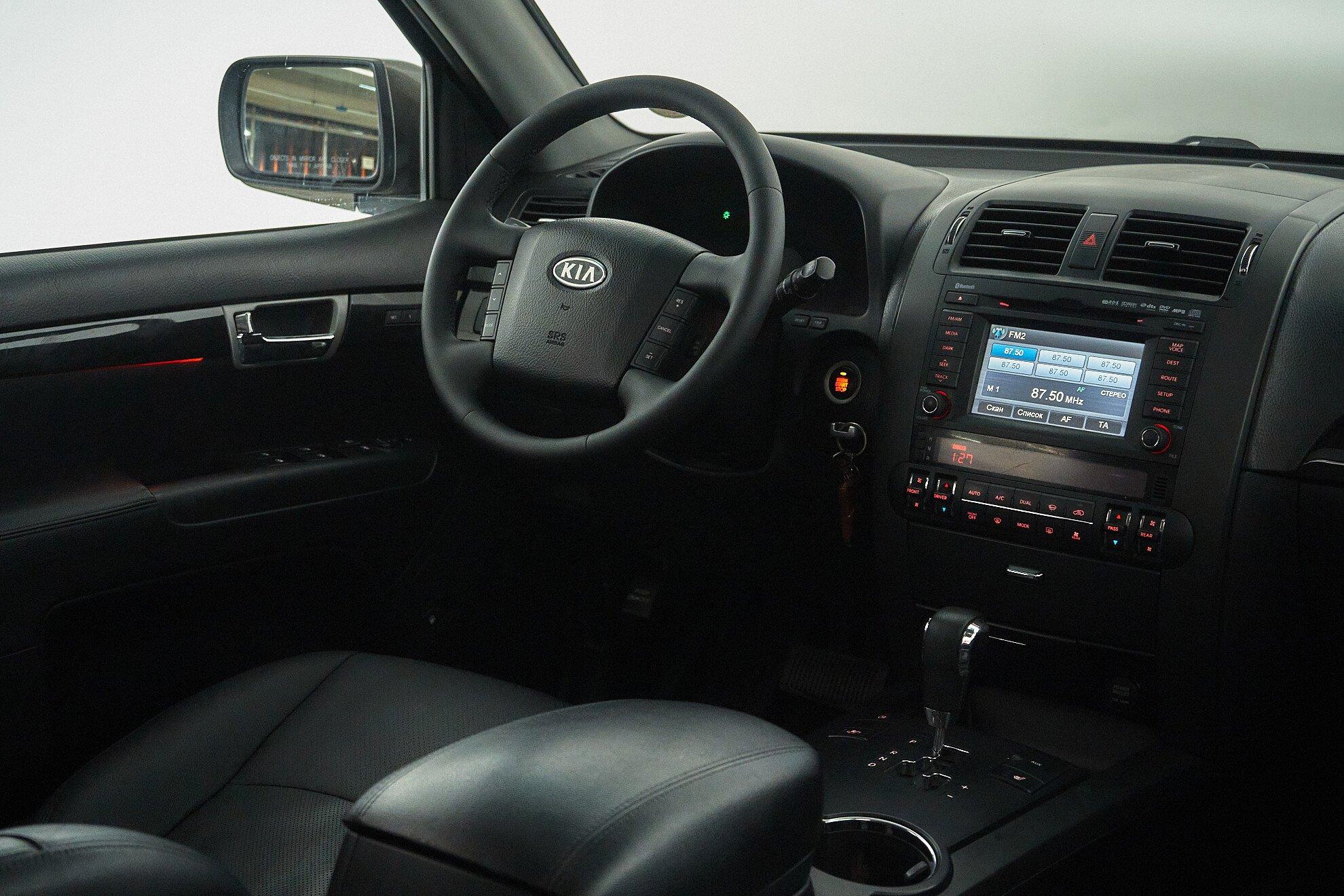 Kia Mohave 2010, бежевый