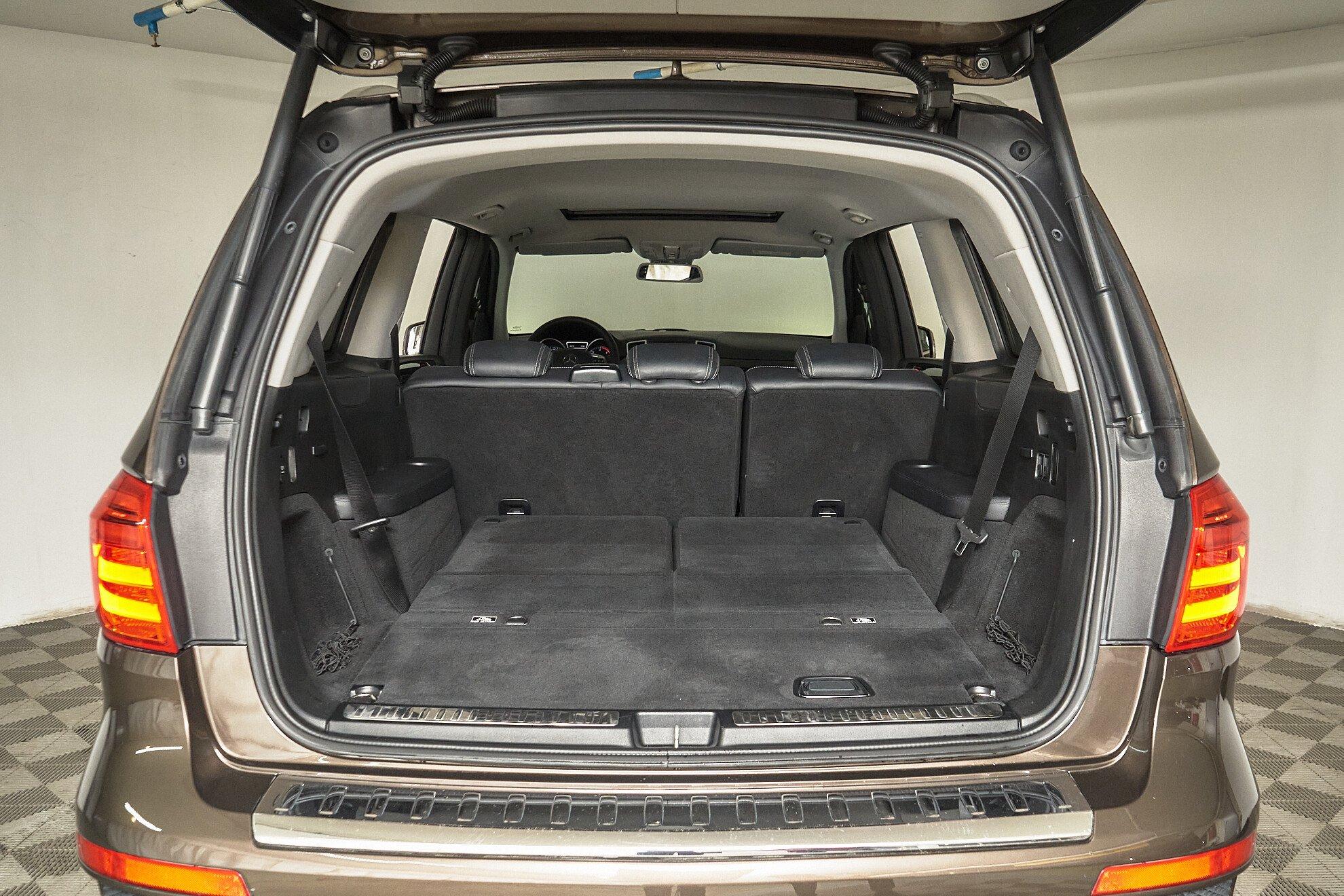 Mercedes-Benz GL-Класс 2015, коричневый