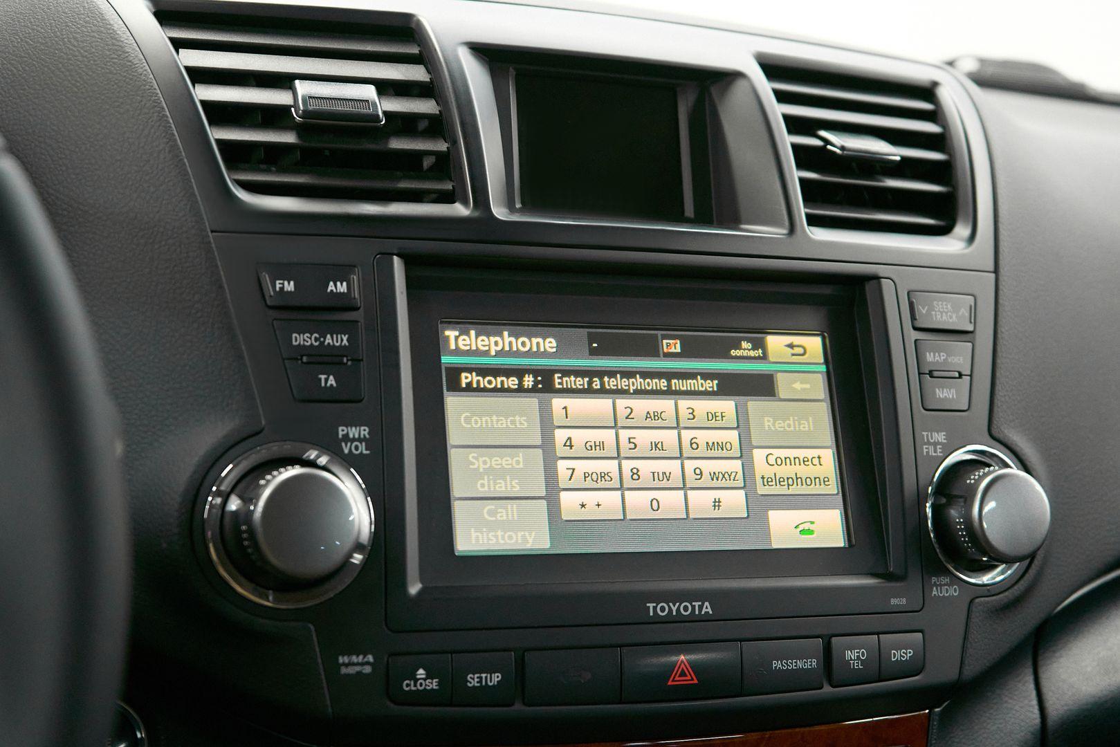 Toyota Highlander 2011, белый