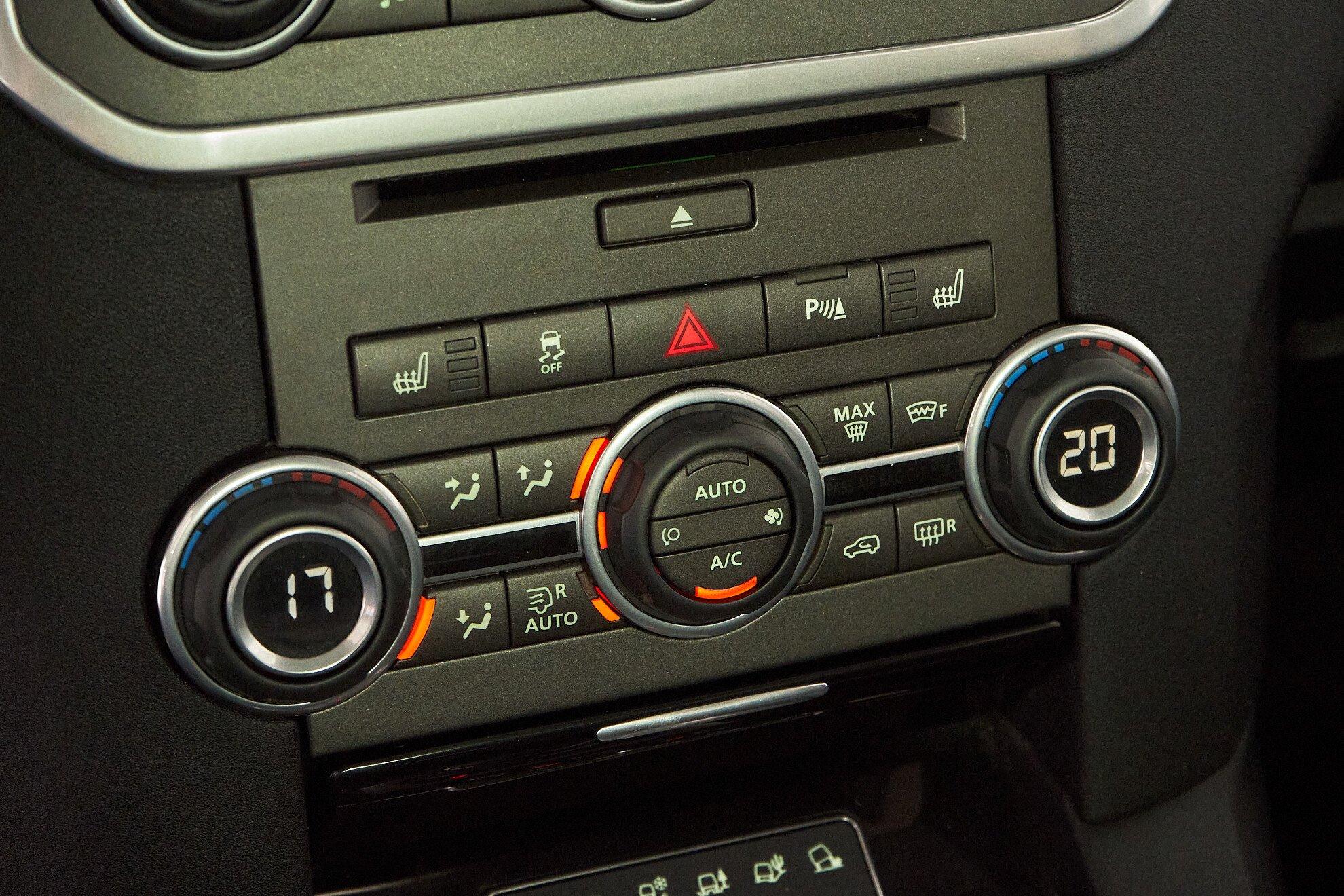 Land Rover Discovery 2013, синий