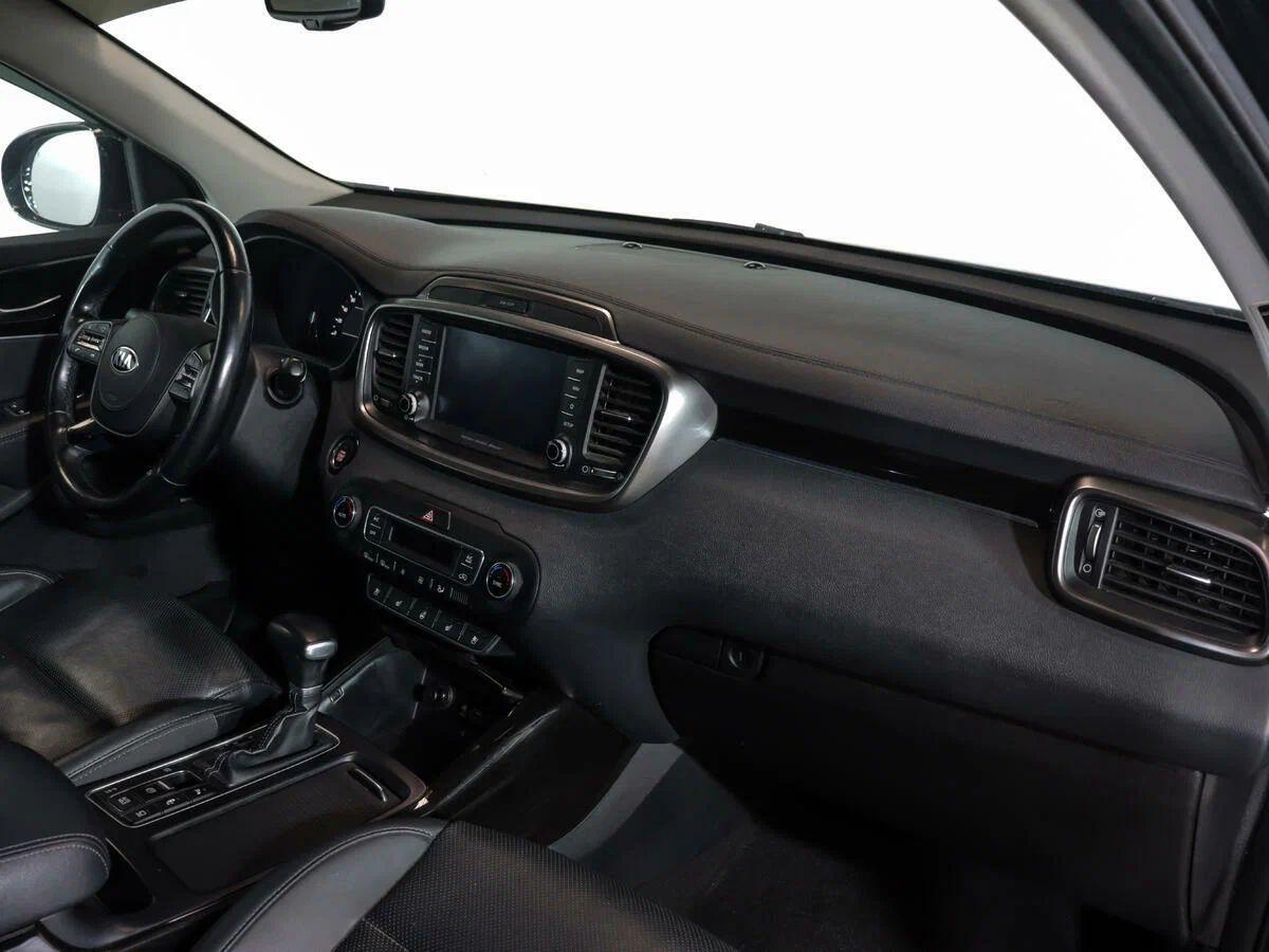 Kia Sorento 2019, черный