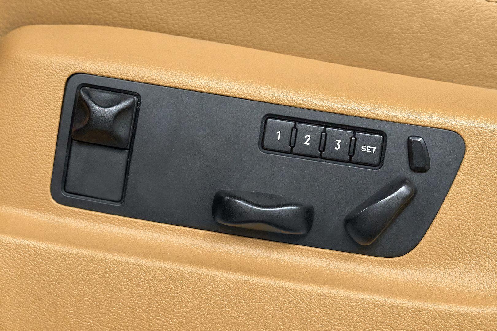 Porsche Cayenne 2009, зеленый
