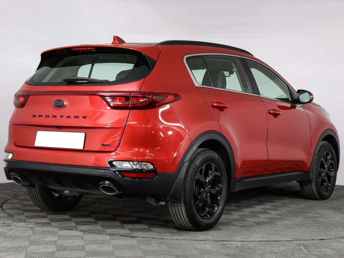 Kia Sportage 2021, красный