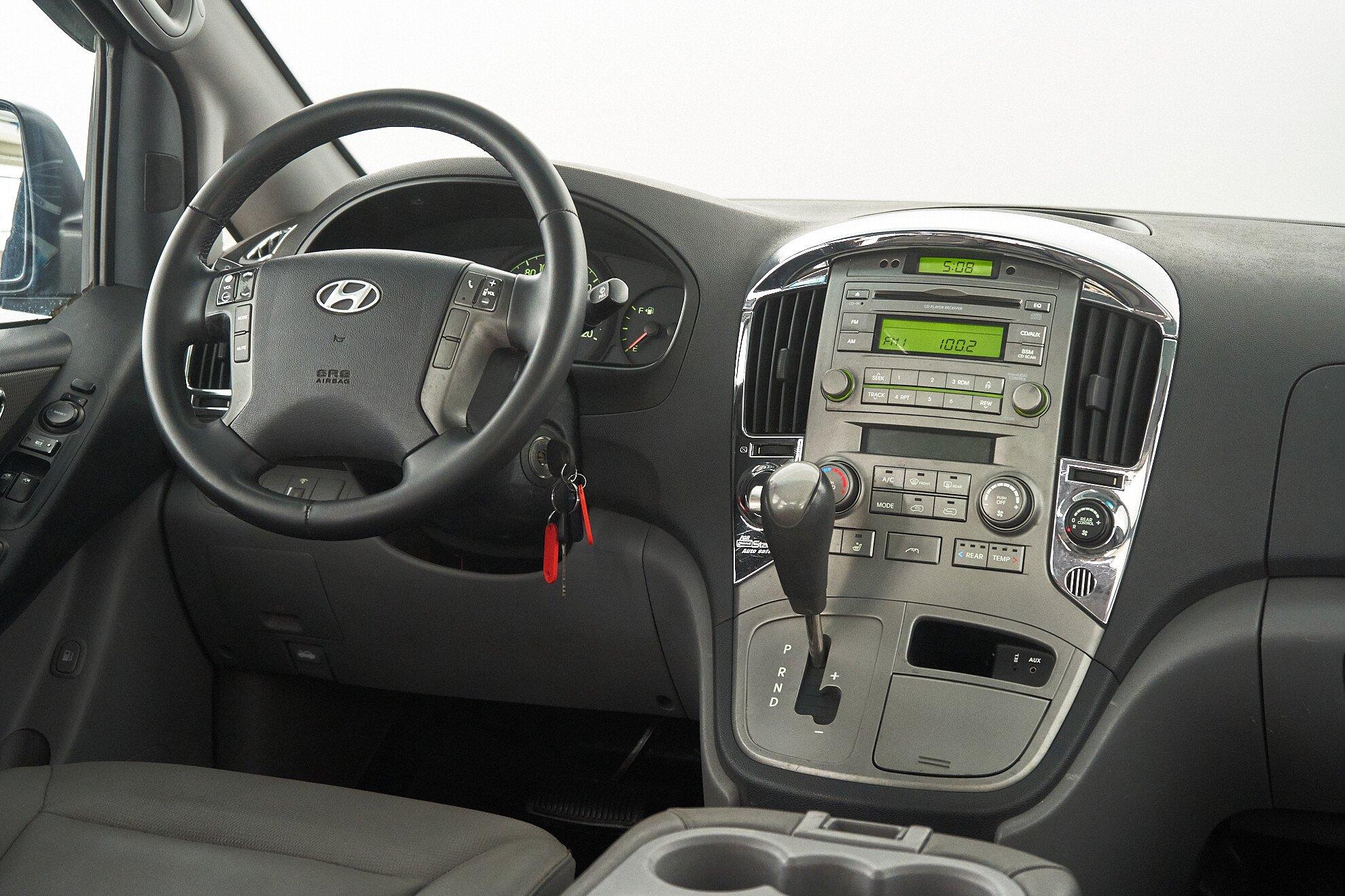 Hyundai Grand Starex 2008, черный