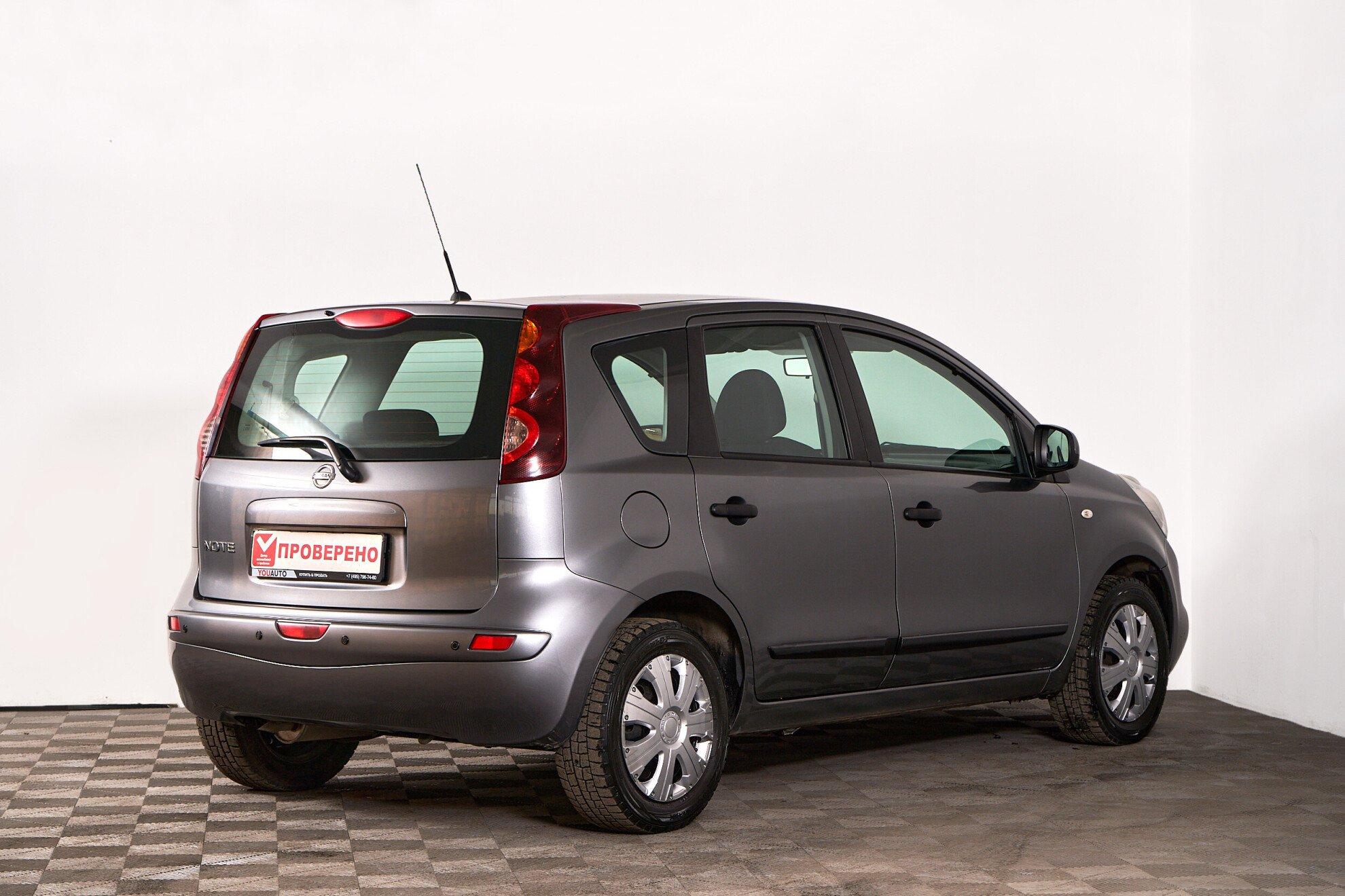 Nissan Note 2013, серый