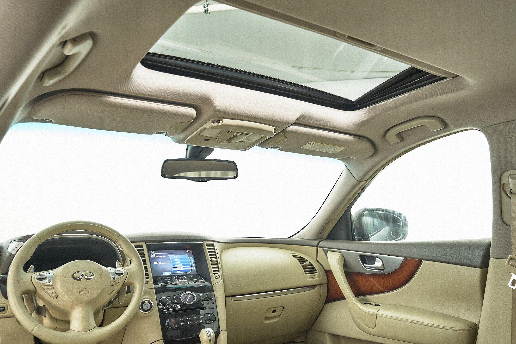 Infiniti FX 2012, серебряный