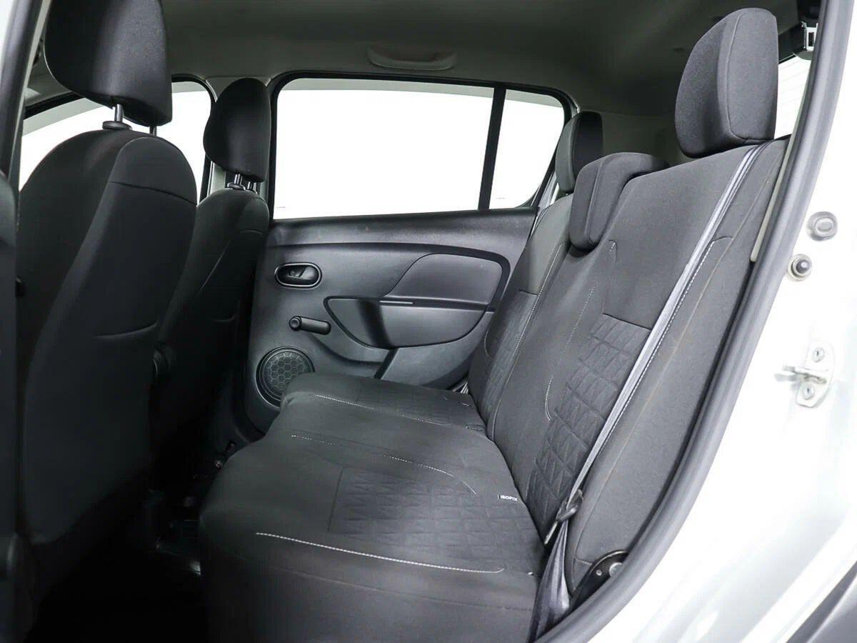 Renault Sandero 2021, серебряный