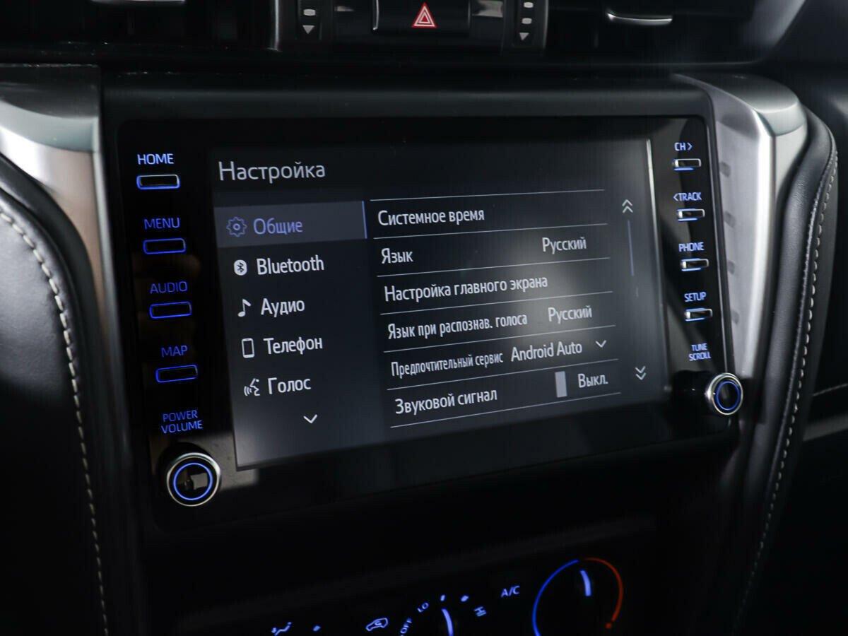 Toyota Fortuner 2020, черный