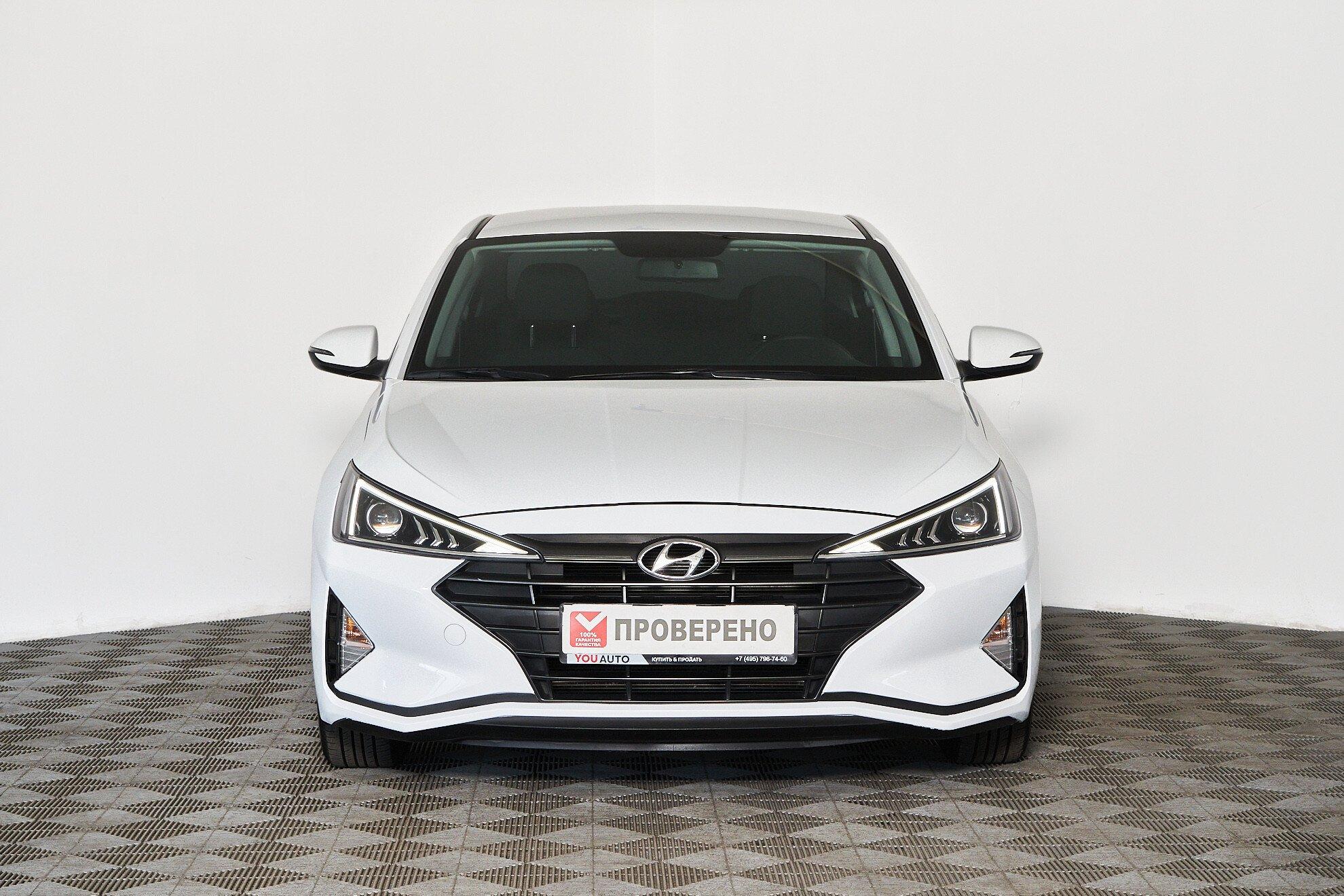 Hyundai Avante 2019, белый