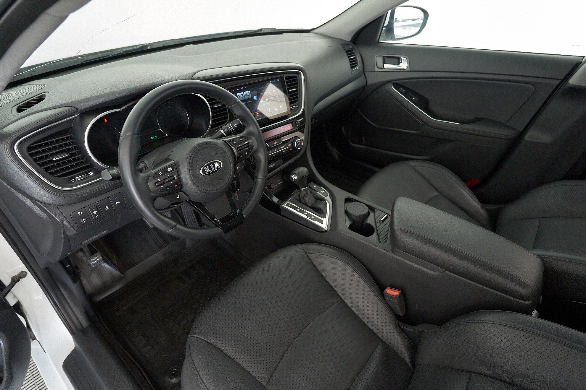 Kia Optima 2015, белый