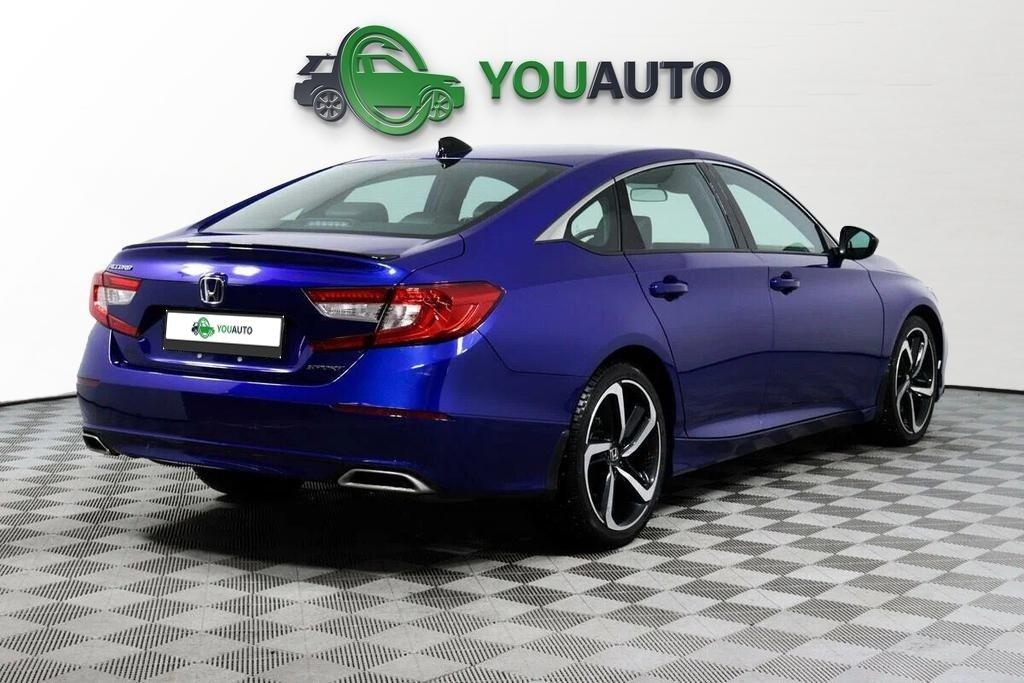 Honda Accord 2022, синий