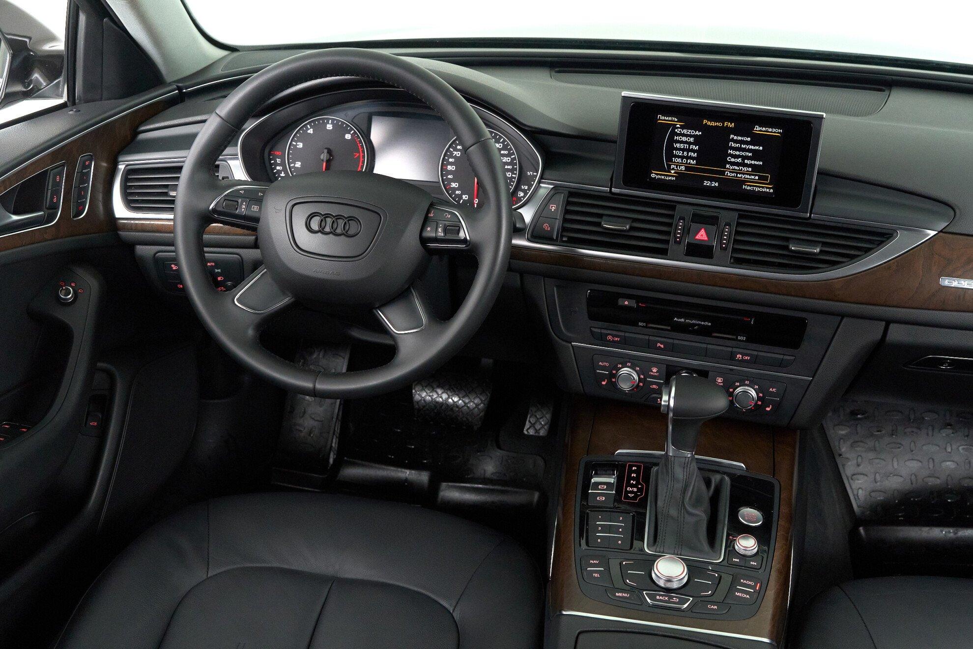 Audi A6 2014, черный