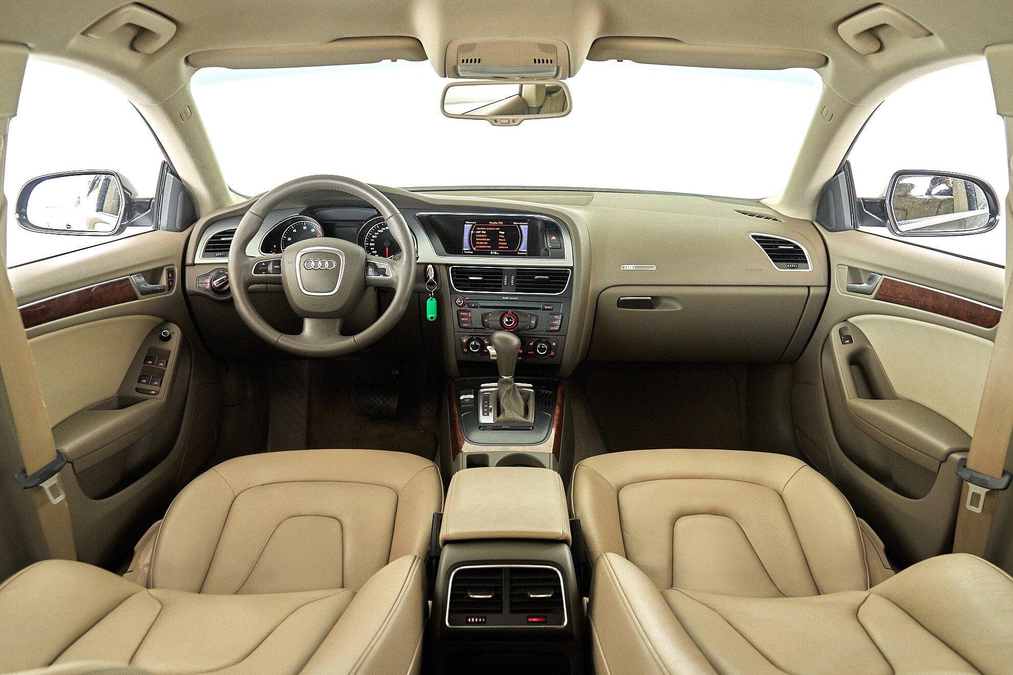 Audi A5 2011, черный