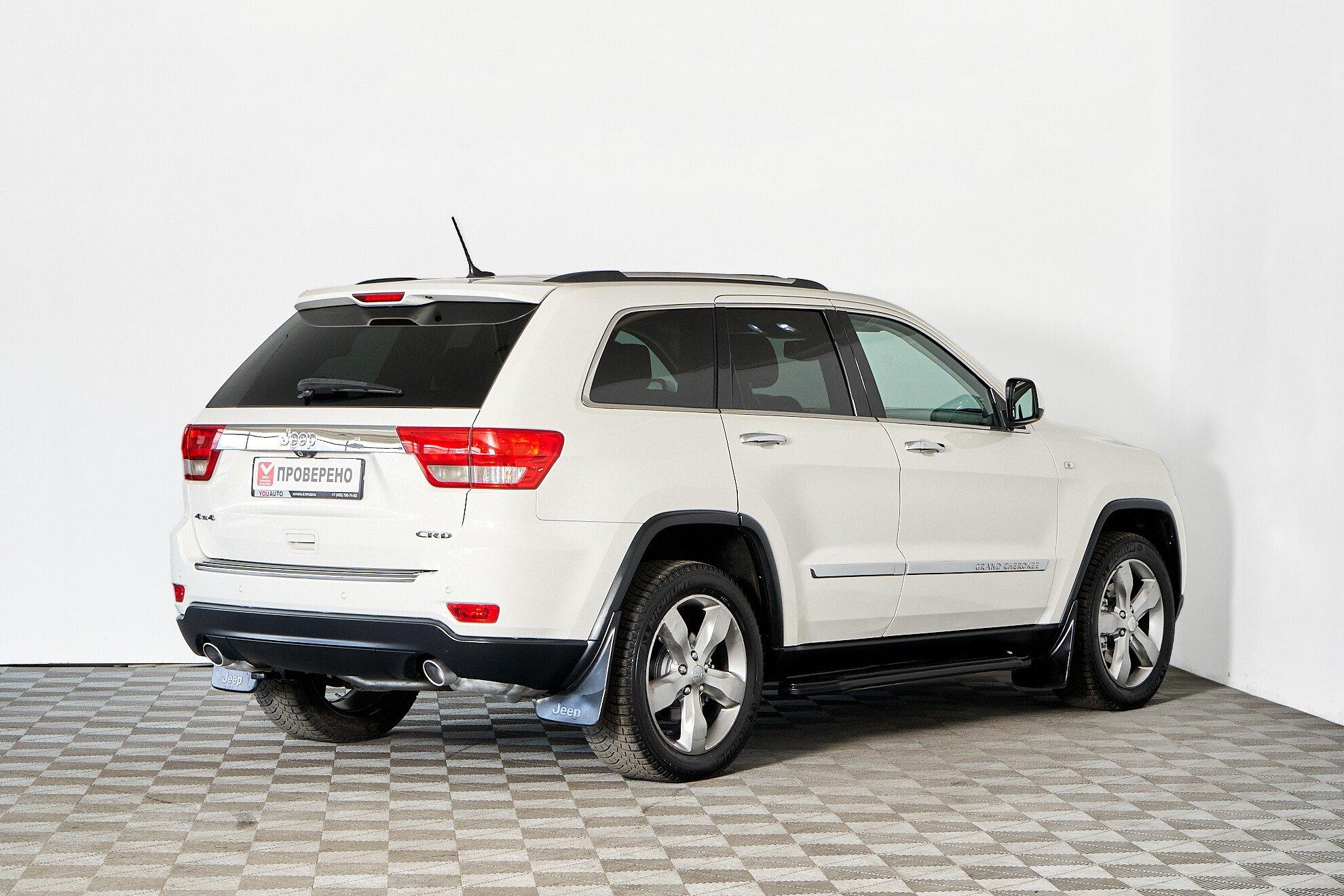 Jeep Grand Cherokee 2012, белый