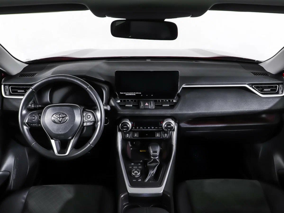 Toyota RAV4 2023, красный