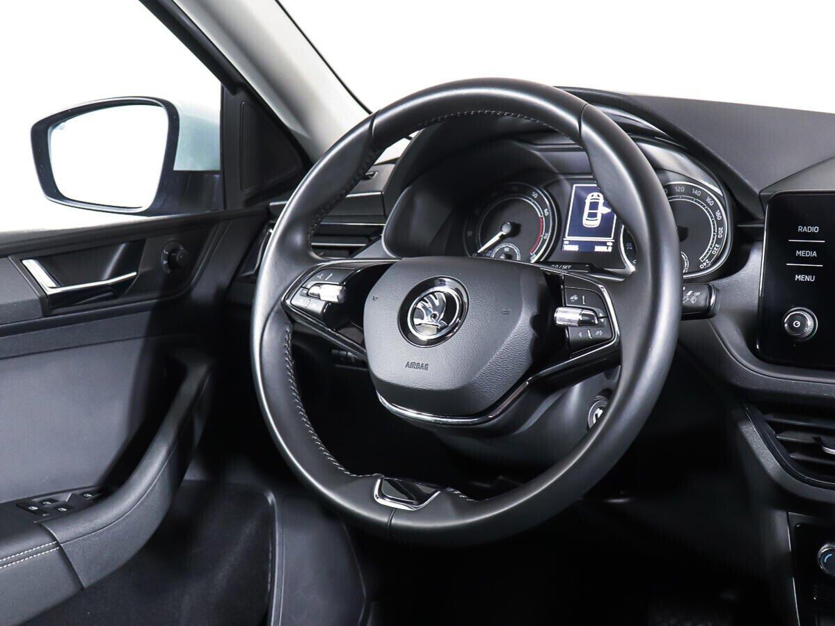 Skoda Rapid 2022, белый