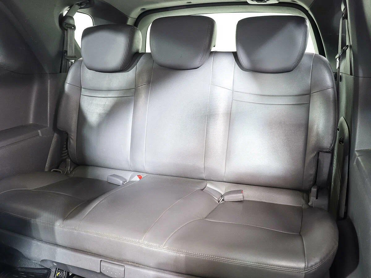 SsangYong Stavic 2018, белый