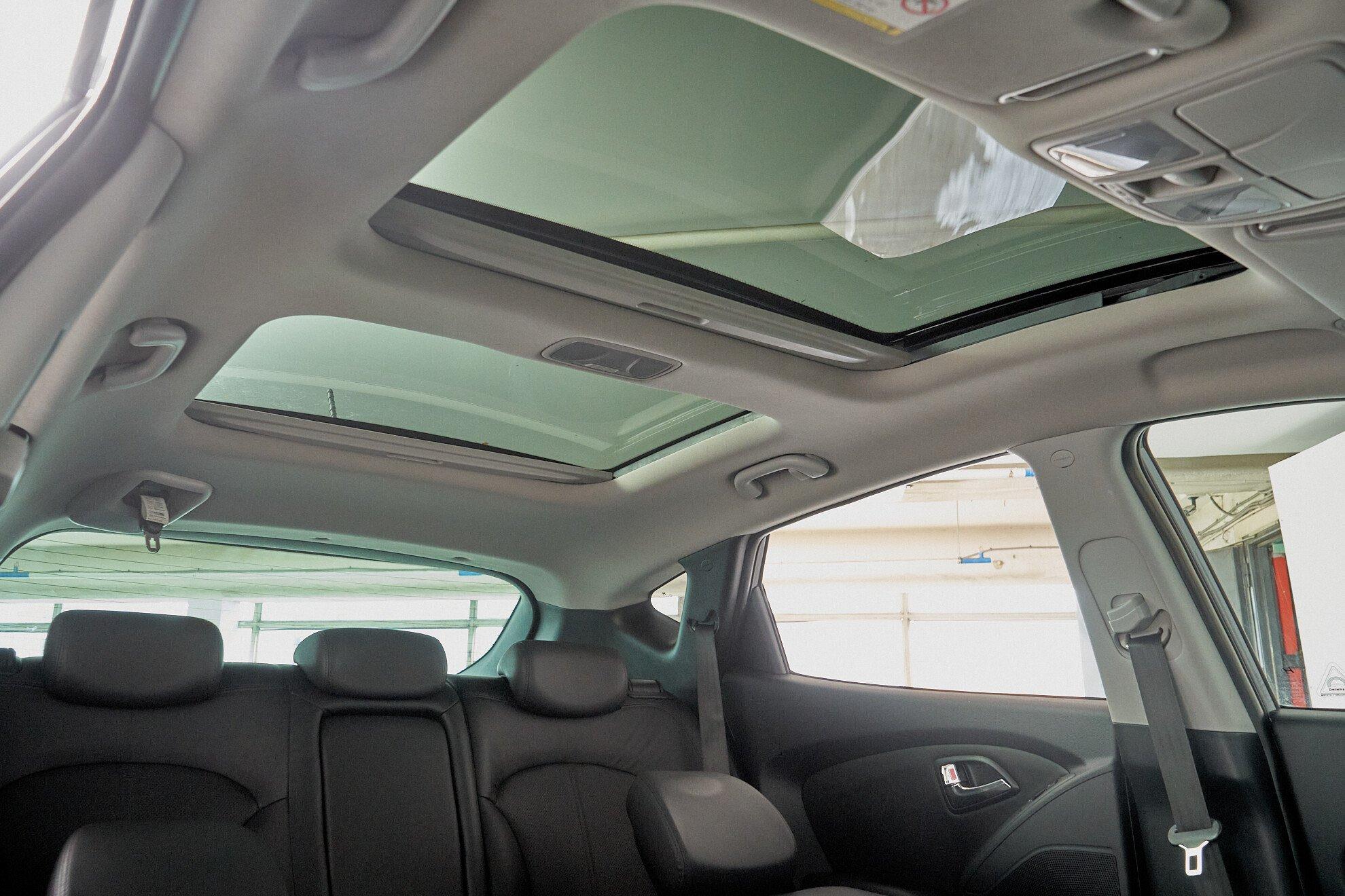 Hyundai ix35 2010, серый