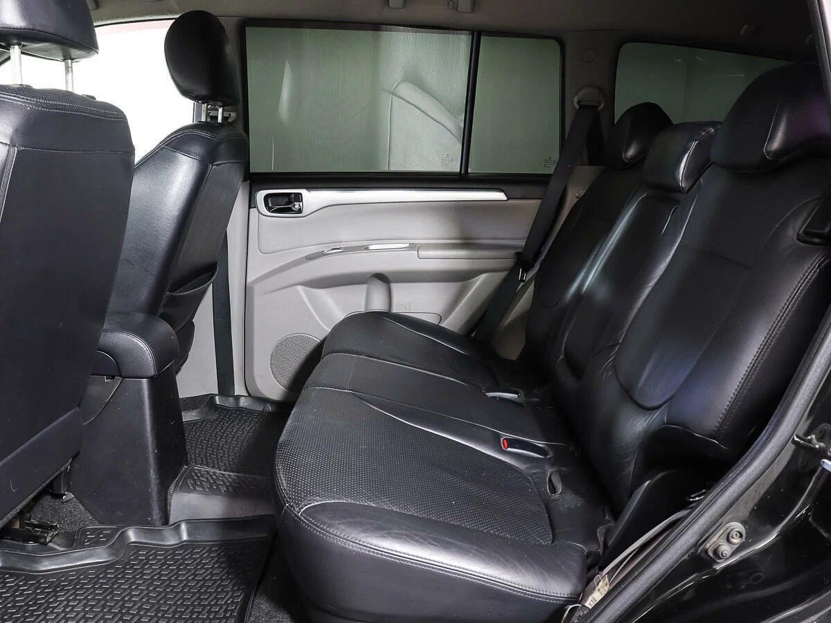 Mitsubishi Pajero Sport 2012, черный