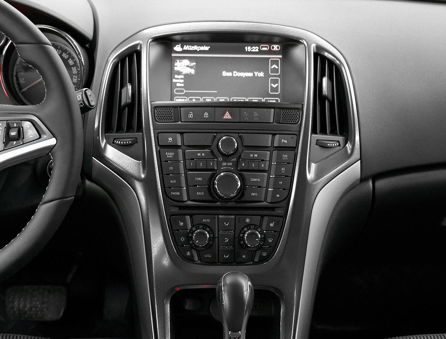 Opel Astra 2012, серый