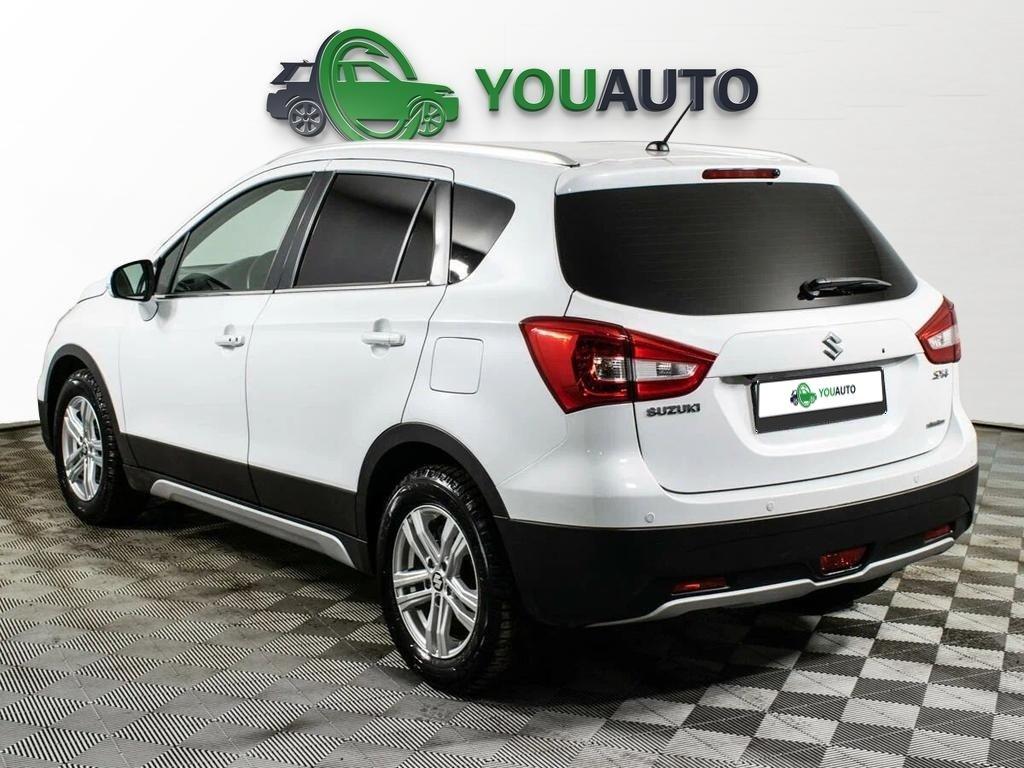 Suzuki SX4 2019, белый