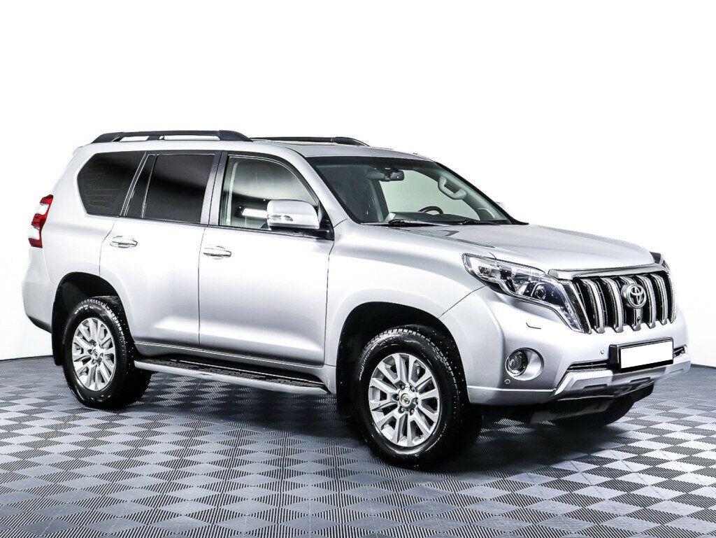 Toyota Land Cruiser Prado 2016, белый