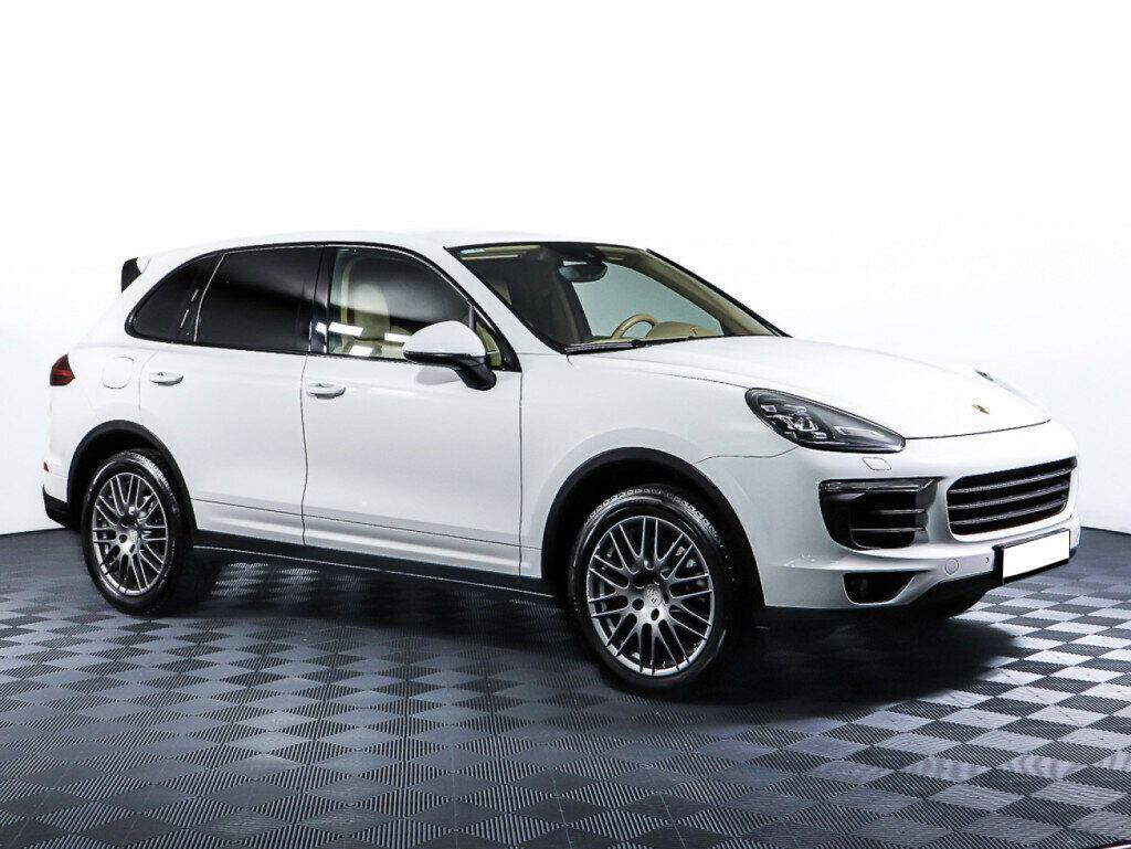Porsche Cayenne 2018, белый