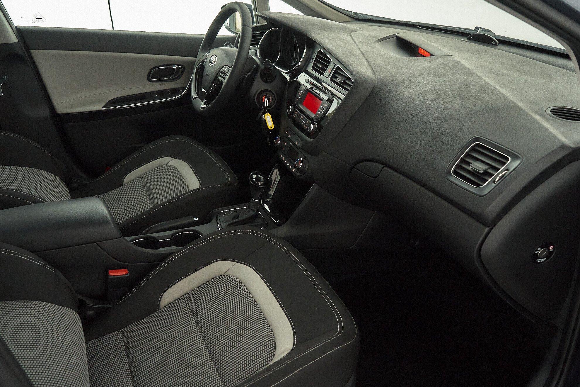 Kia Ceed 2015, синий