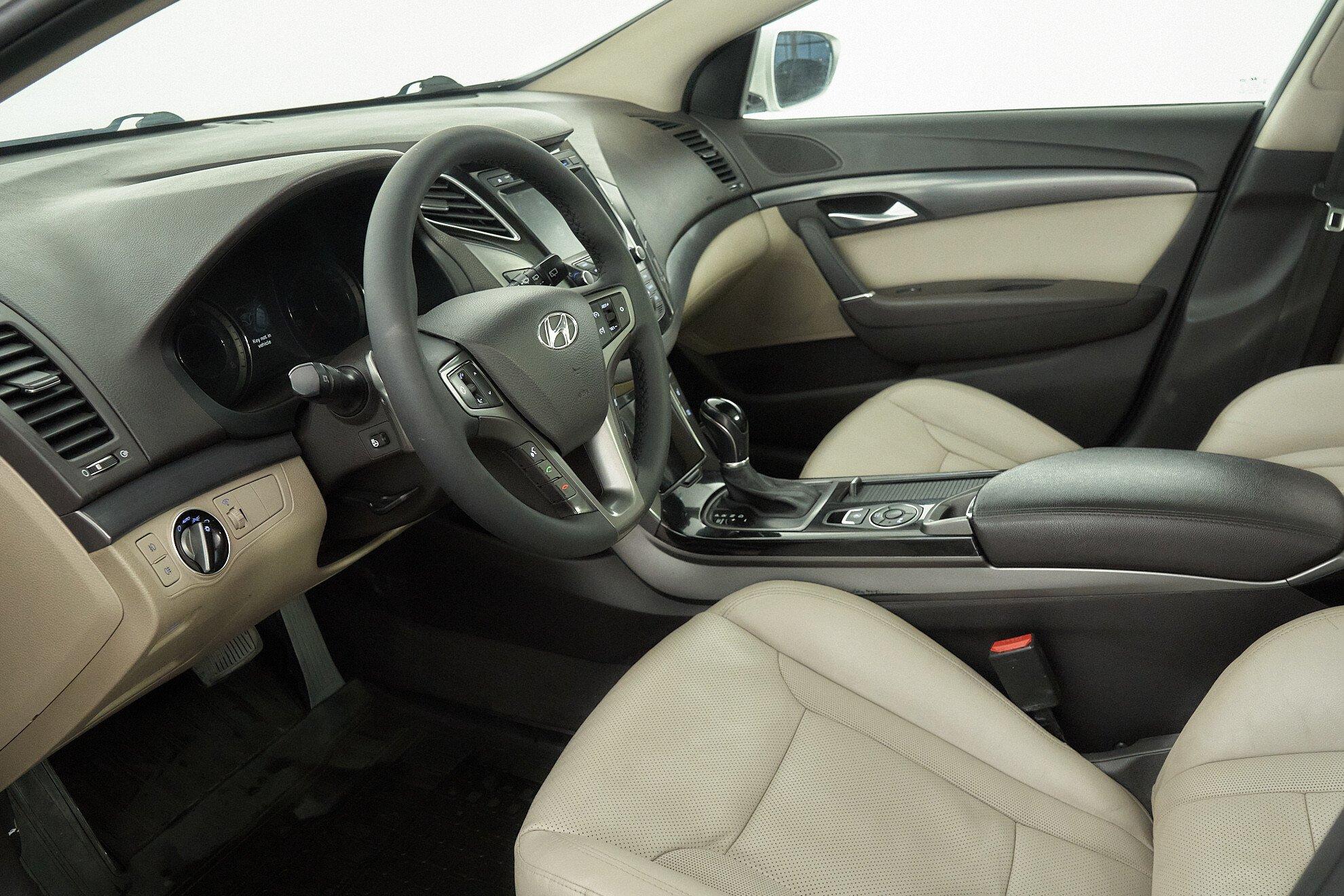 Hyundai i40 2016, белый