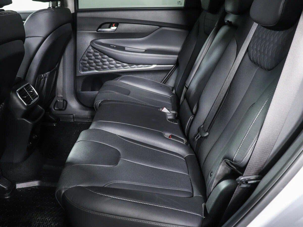Hyundai Santa Fe 2021, серебряный