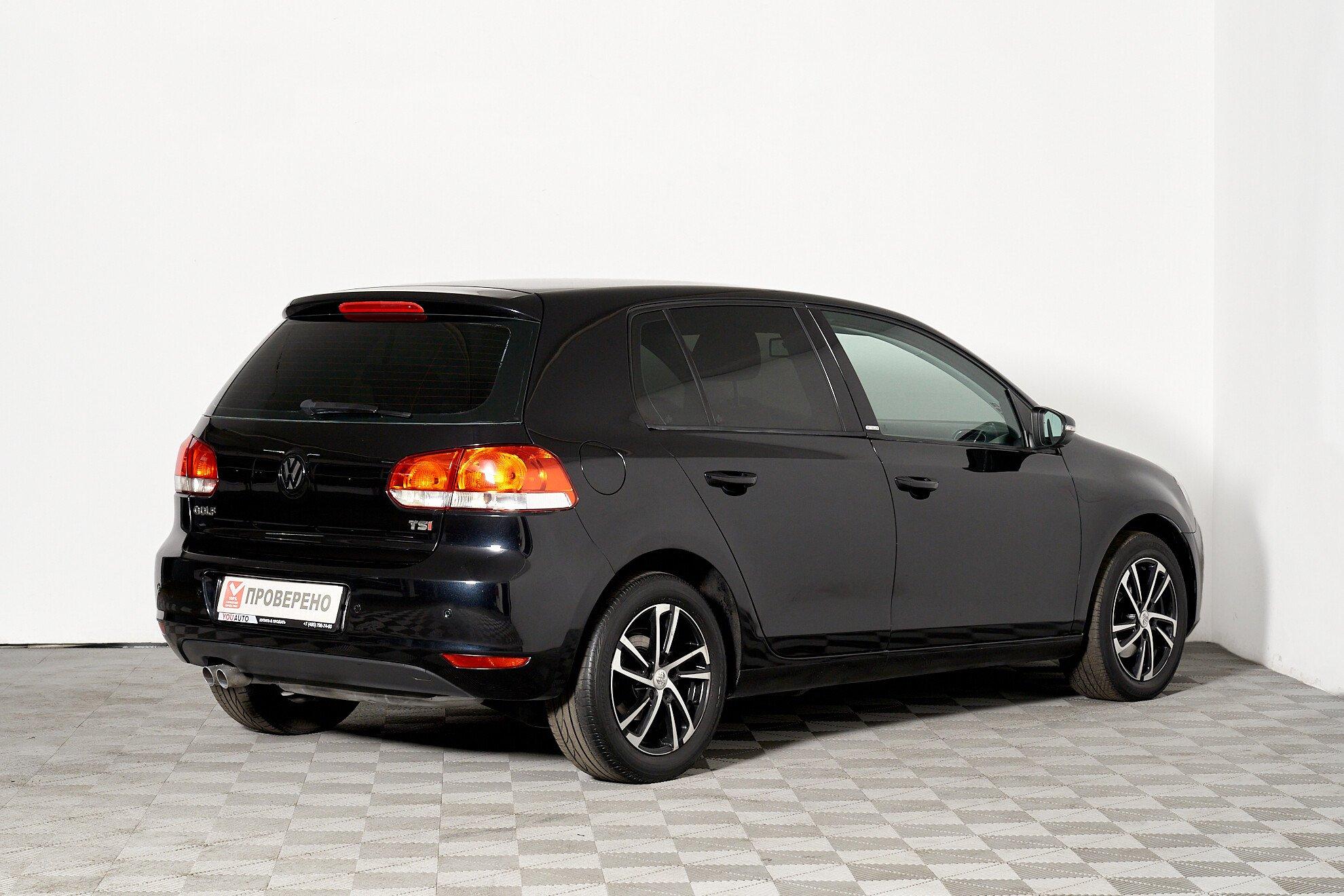 Volkswagen Golf 2012, черный