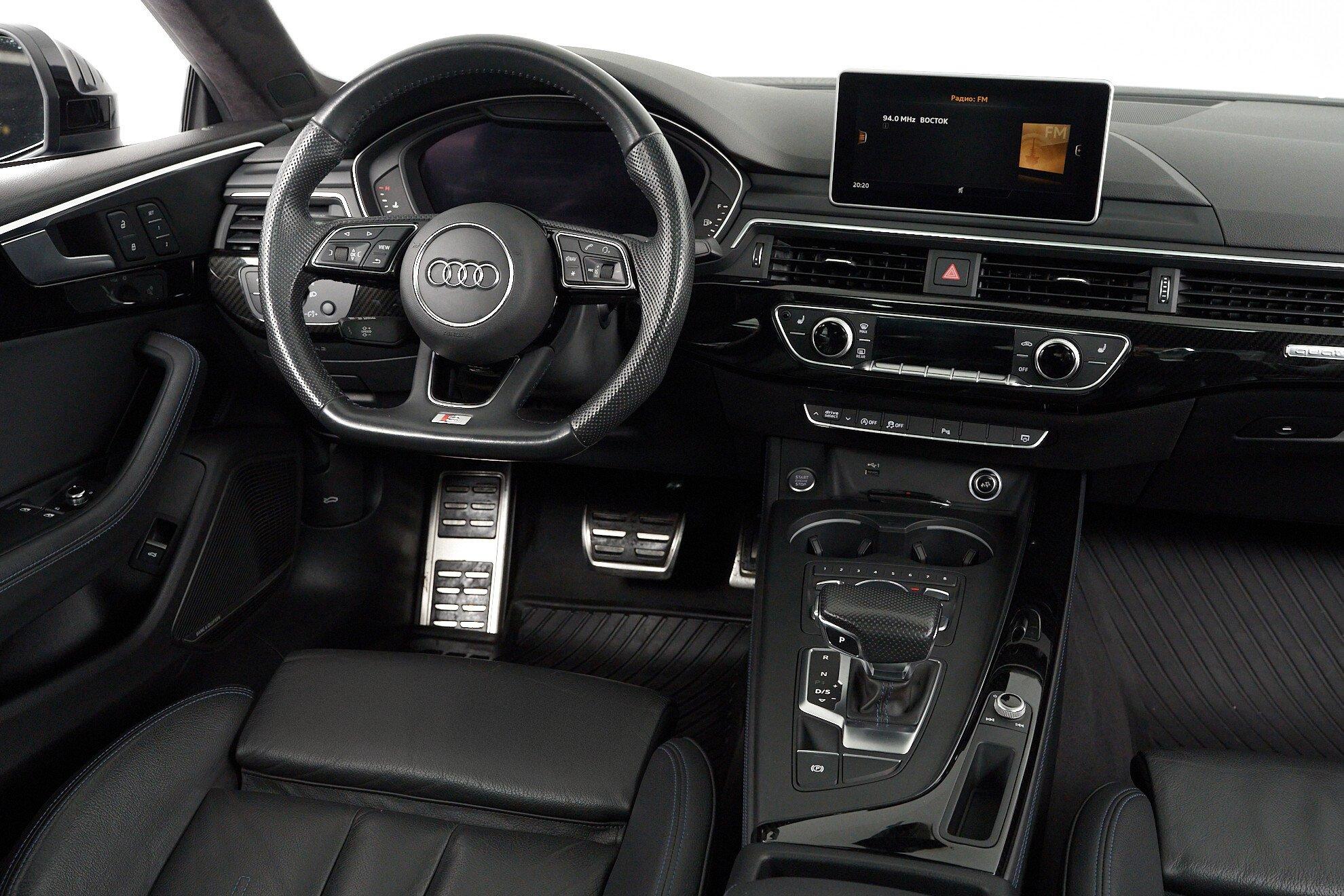 Audi A5 2019, синий