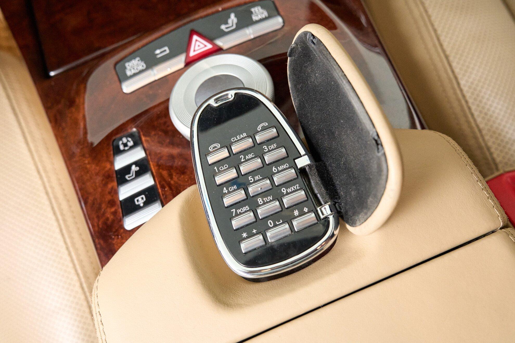 Mercedes-Benz S-Класс 2012, коричневый