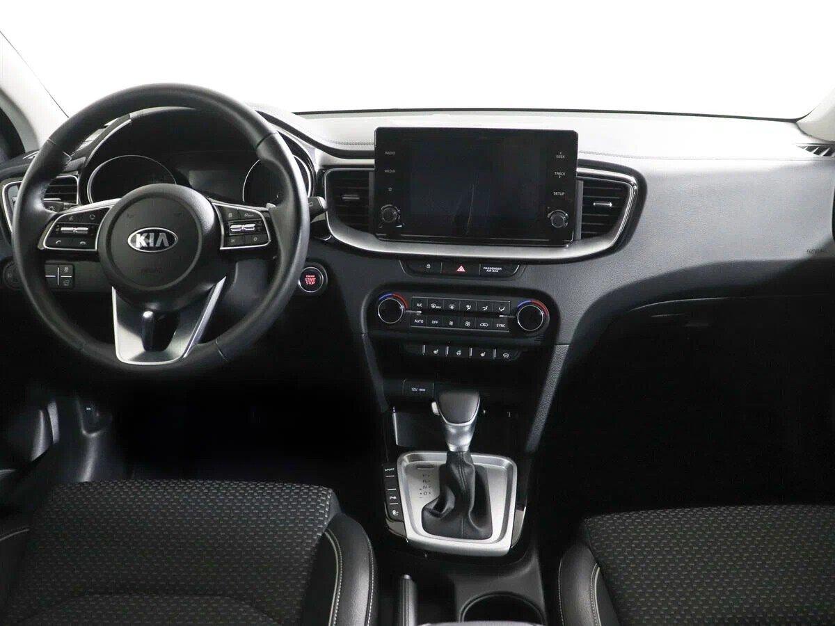 Kia XCeed 2021, серый